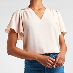 Express Women’s Soft Pink Flutter Sleeve V-Neck Top - Size M - NWT - Blouse